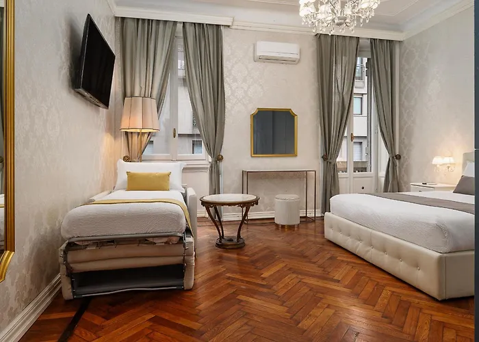 Lägenhet Classbnb - Luxurious And Spacious 5-bedroom And 5-bath Apartment, Just 3 Minutes From Station Metro, M2 M3 Yellow Lines Milano