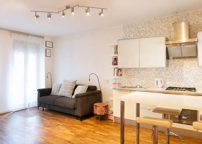 Ampio E Accogliente Bilocale In Zona Bicocca * Milano