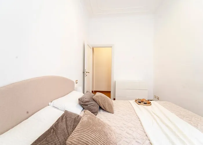 Luxury - Pergolesi 24 Milan