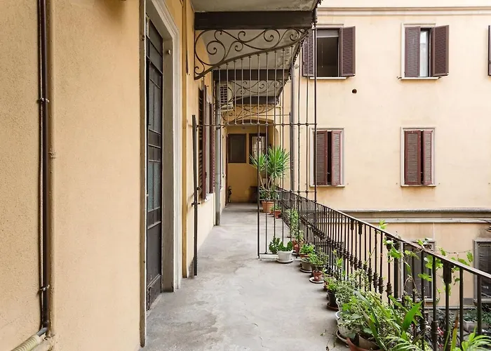 Design Flat In Porta Venezia