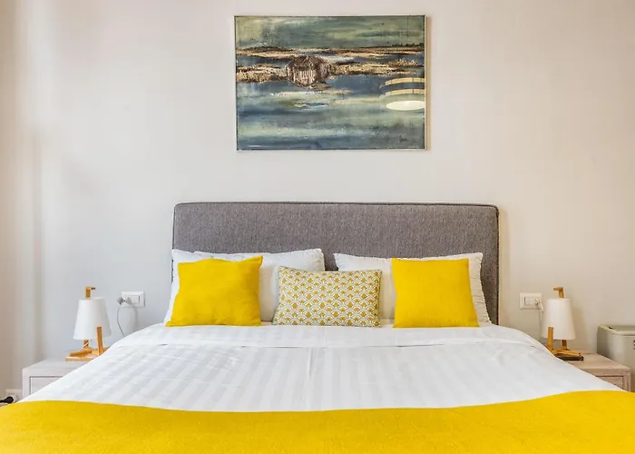 4 Pax Luxury Duomo San Babila *