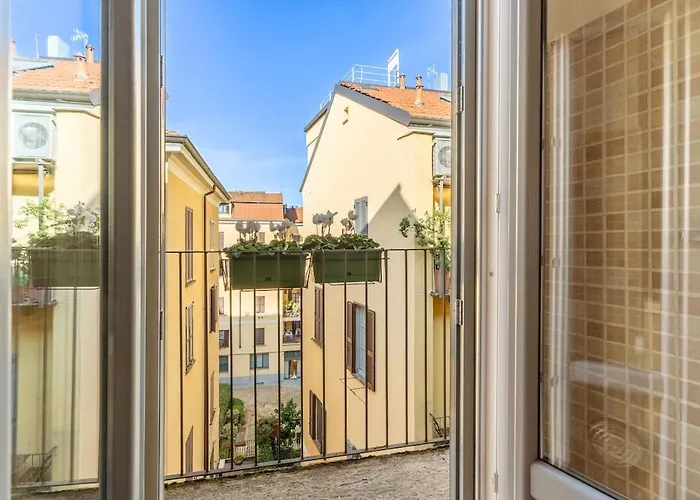 Via Pontaccio 2 House -heart Of Brera District- *