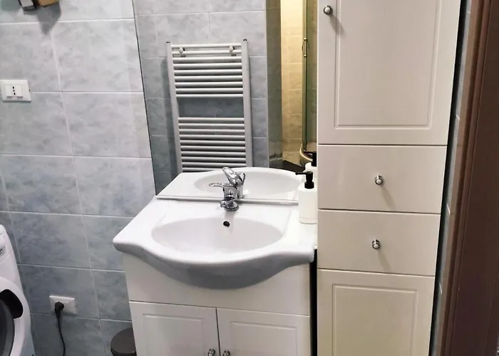 Apartment Nina House Yellow Metro Affori Center Mailand