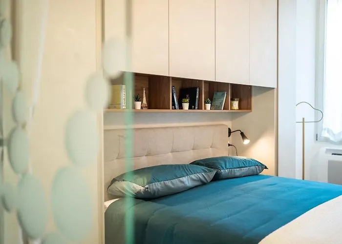Apartament Private Garden & Metro 2 Min - Wooden Wave Flat Mediolan