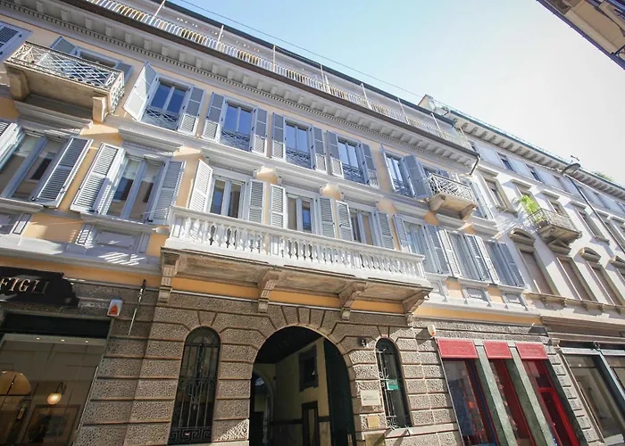 Exclusive In Heart Of * Milano