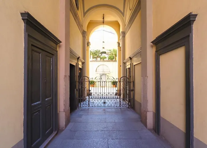 Contempora - Attic With Terrace In The Heart Of Porta Romana