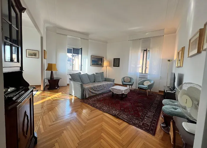 아파트 Prestigious 3 Bedrooms, 8 Guest, Centre Porta Romana