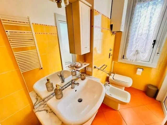 Thecolorfulhouse Navigli Centre *