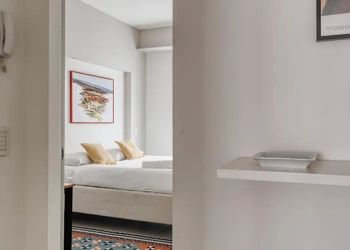 Apartament Large Milan's Navigli - 5 Gu... Mediolan