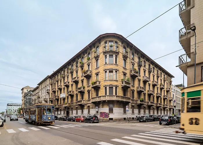 Lägenhet Classbnb - Luxurious And Spacious 5-bedroom And 5-bath Apartment, Just 3 Minutes From Station Metro, M2 M3 Yellow Lines Milano