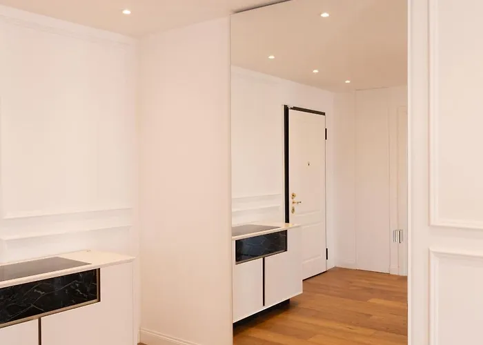 Lusso, Stile E Un Meraviglioso Terrazzo Nel Cuore Di *