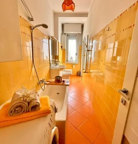 Thecolorfulhouse Navigli Centre * Mailand