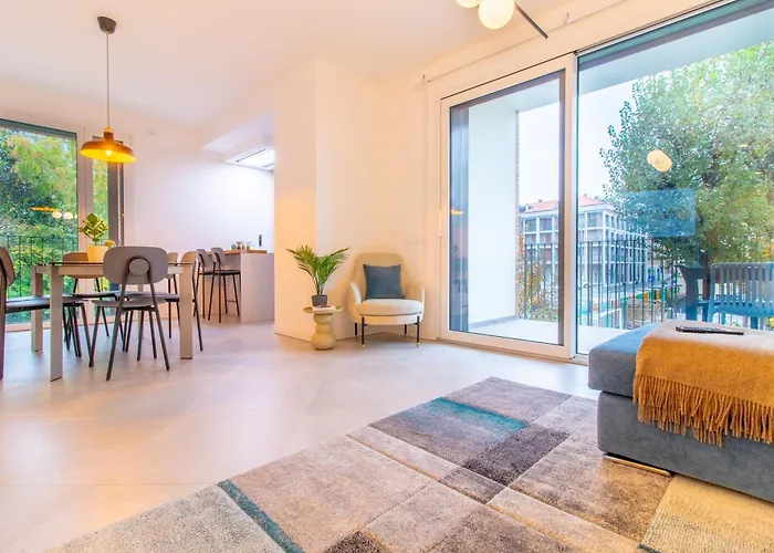Olgiati Twelve - 3 Charming Bedrooms And Gym מילאנו
