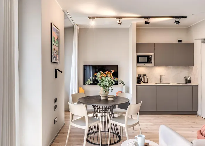 Seety Porta Romana Corte *