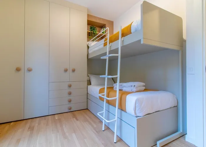 Olgiati Twelve - 3 Charming Bedrooms And Gym Apartment