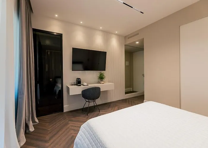 Exclusive Domus Gaudia *