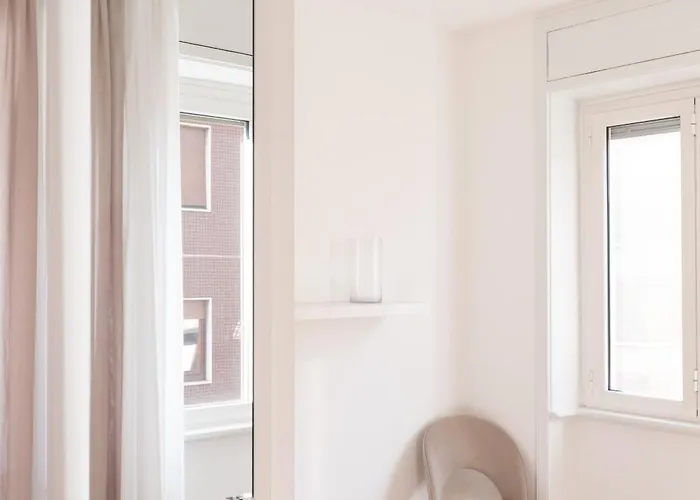 Lusso, Stile E Un Meraviglioso Terrazzo Nel Cuore Di Milan