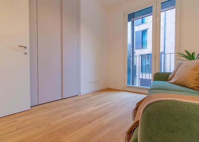 Olgiati Twelve - 3 Charming Bedrooms And Gym