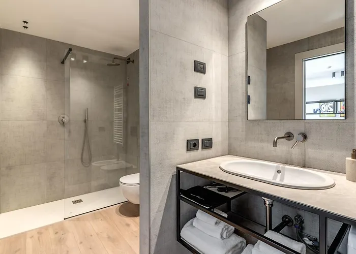 Seety Porta Romana Corte *