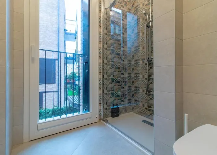 Olgiati Twelve - 3 Charming Bedrooms And Gym * Milán