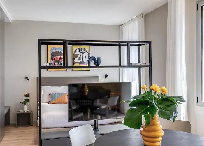 Seety Porta Romana Corte *