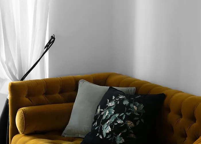 Joivy Boutique Farneti 4* Milan