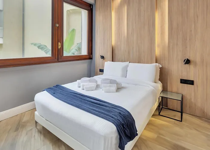 Center Duomo 3* Milán