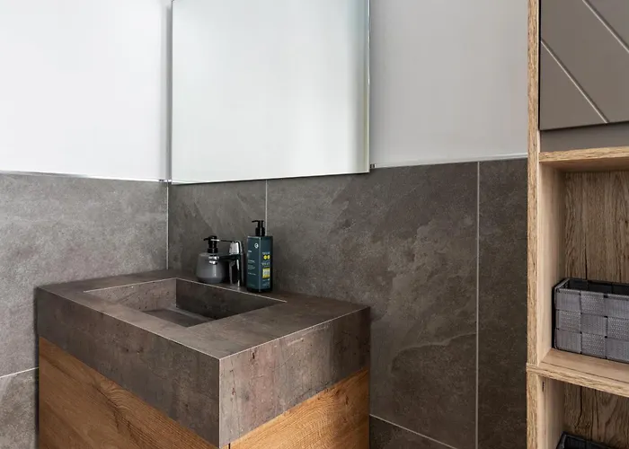 Con Terrazzo Sui Tetti Milanesi דירה