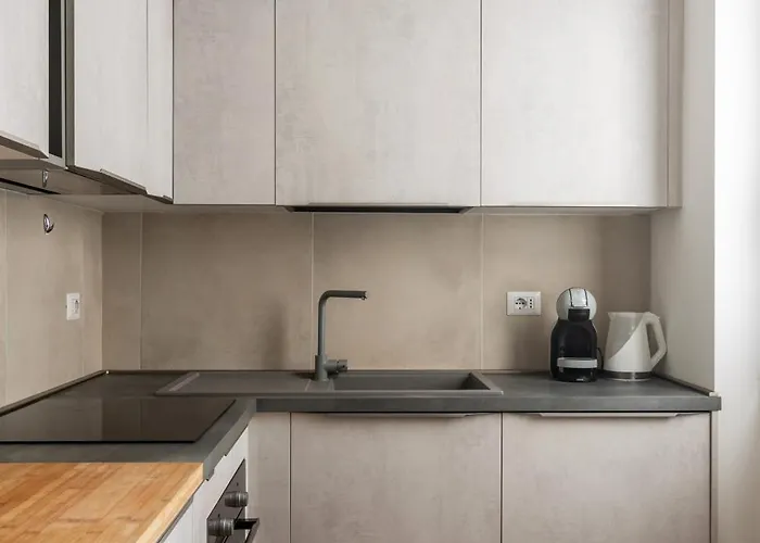 Con Terrazzo Sui Tetti Milanesi דירה *