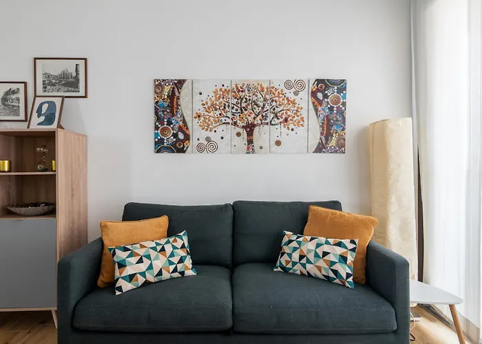 Apartamento Con Terrazzo Sui Tetti Milanesi