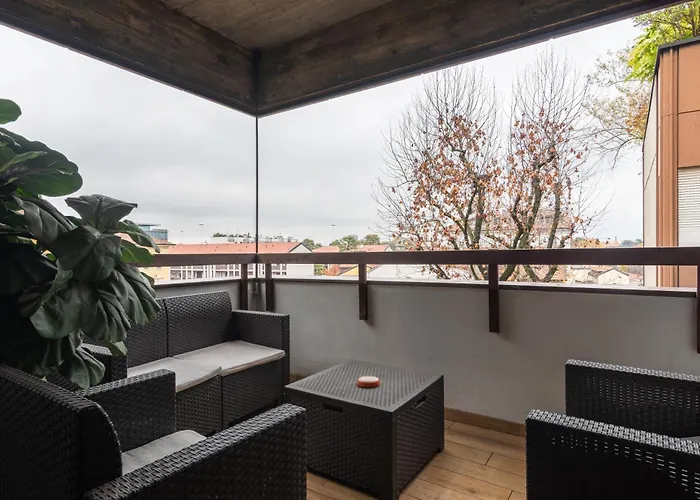 Con Terrazzo Sui Tetti Milanesi דירה מילאנו