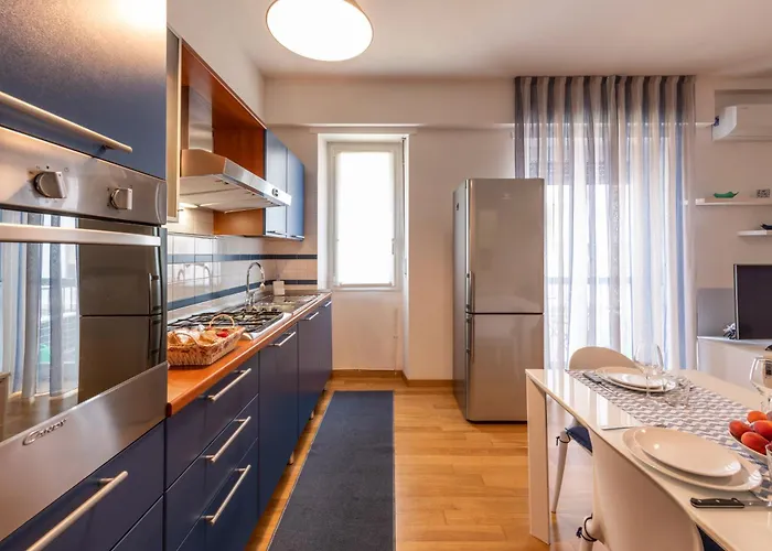 Bnbutler - Strigelli, 13 - Accogliente Bilocale Con Balcone דירה