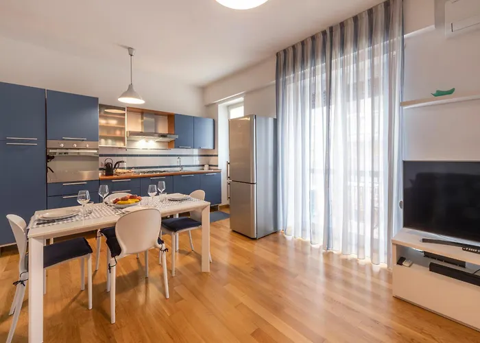 דירה Bnbutler - Strigelli, 13 - Accogliente Bilocale Con Balcone *