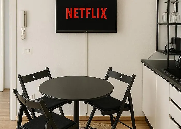 The Boutique - Steps Away From The Duomo Area *