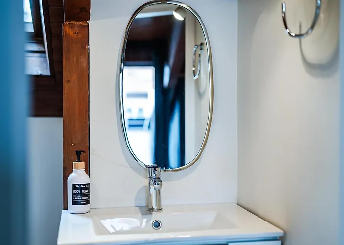 Anglia, Smartstay - Amendola, Fiera, Ospedale San Luca Milano