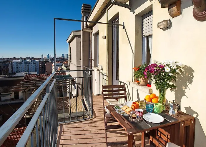 Skyline In Citta Studi A 1 Minuto Dal Metro Con Terrazzo Wi-fi E Netflix *