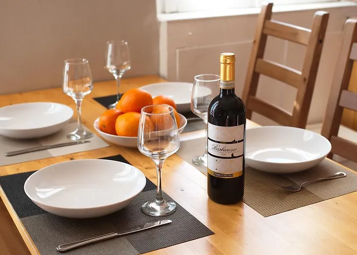 Skyline In Citta Studi A 1 Minuto Dal Metro Con Terrazzo Wi-fi E Netflix Mediolan