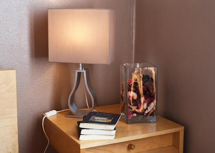 Skyline In Citta Studi A 1 Minuto Dal Metro Con Terrazzo Wi-fi E Netflix *