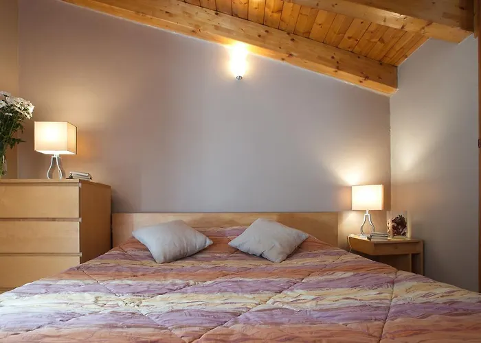 Skyline In Citta Studi A 1 Minuto Dal Metro Con Terrazzo Wi-fi E Netflix Apartament Mediolan