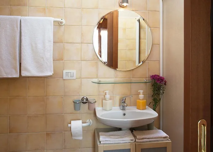 Apartament Skyline In Citta Studi A 1 Minuto Dal Metro Con Terrazzo Wi-fi E Netflix *