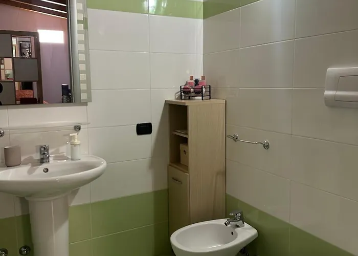 Casa Di Chloe - A Pochi Passi Dai Navigli Bocconi-naba-iulm -raggiungile Il Duomo A Piedi * Mailand