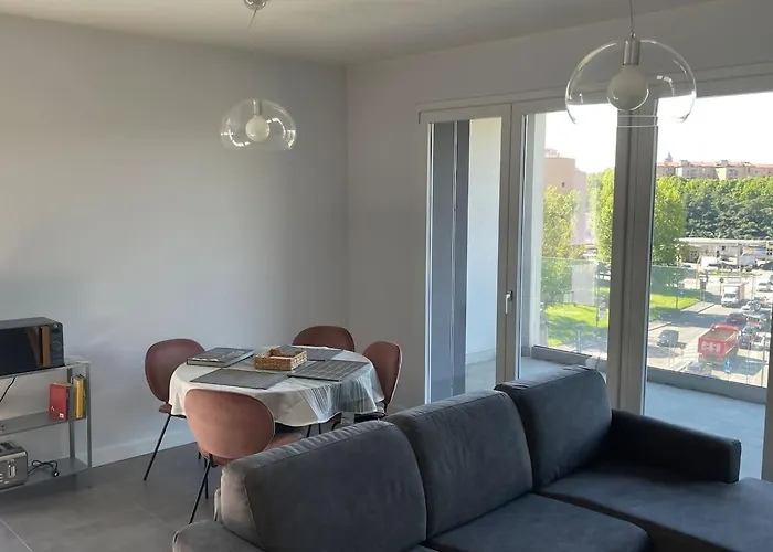 Davide Host | Da Giulietta, 20 Min To Duomo * Milánó