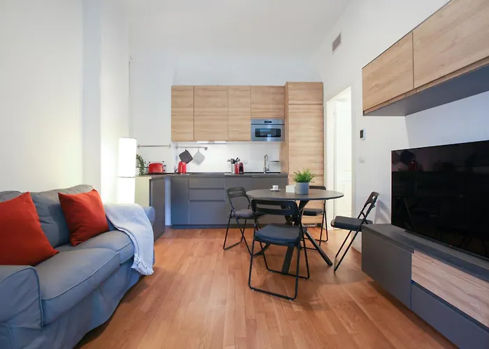 Hacca Collection - Charming Gem In Corso Magenta & Sant'ambrogio Milaan