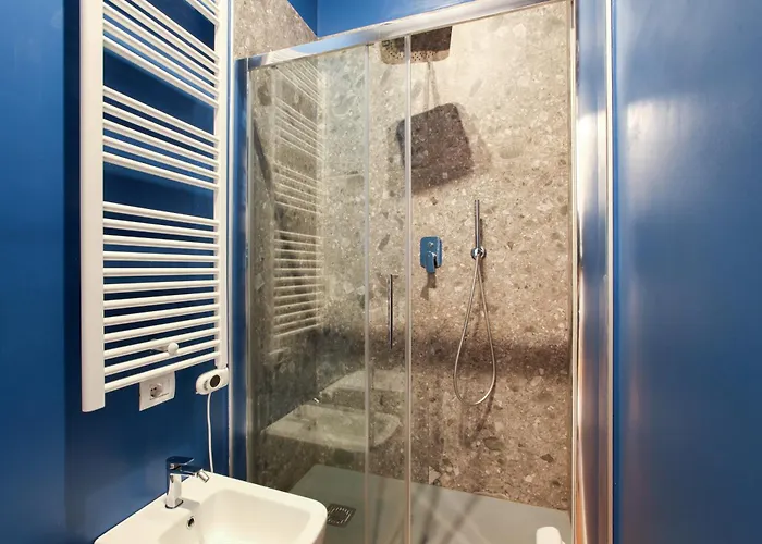 Hacca Collection - Charming Gem In Corso Magenta & Sant'ambrogio * Milaan