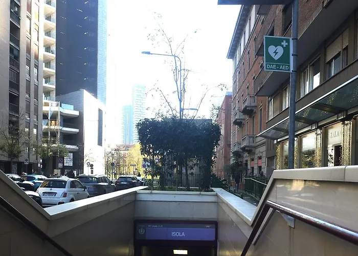 Bilocale Moderno Isola-garibaldi, 4 Posti, Wifi Veloce, Metro A 2 Minuti * Mediolan