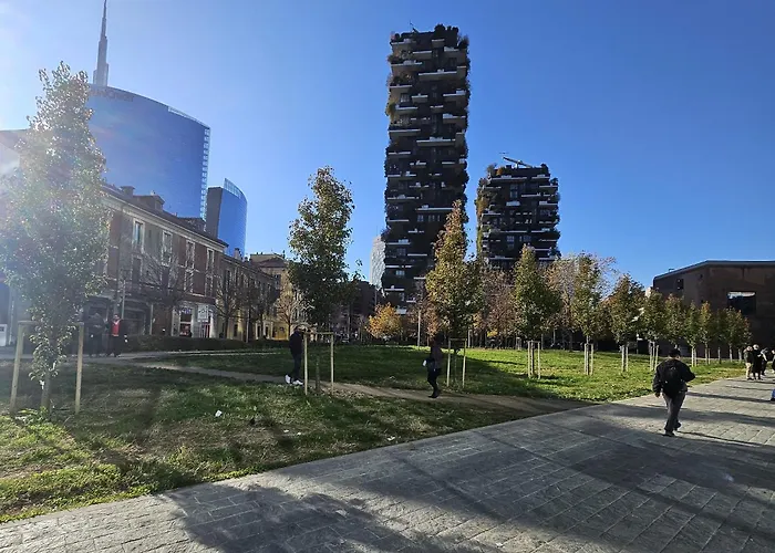 Bilocale Moderno Isola-garibaldi, 4 Posti, Wifi Veloce, Metro A 2 Minuti Apartament *