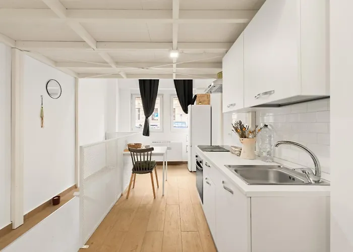 Center - With Ac, Wifi - Station 10' Lejlighed