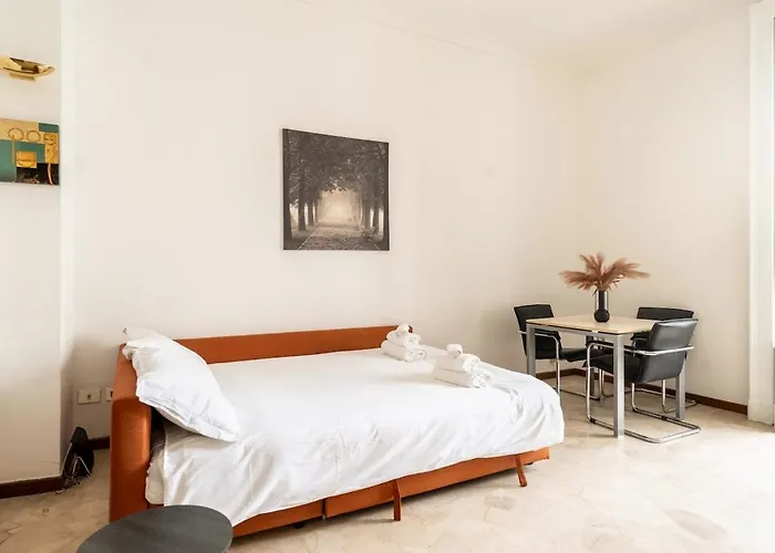 Stazione Centrale-duomo - With Terrace Apartment *