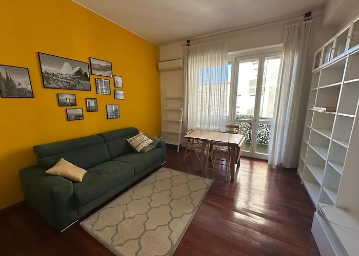 Yellow Mood - Porta Romana Apartament *