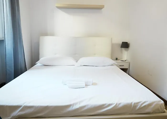 Casaportavenezia - 5 Min M1 And M3 * Milaan